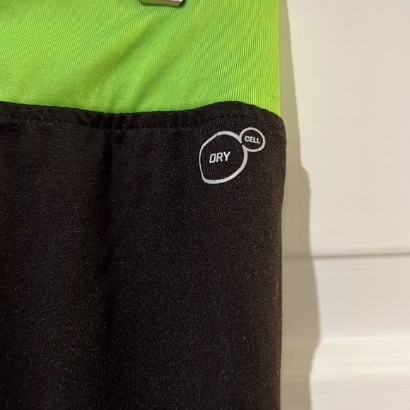 Puma Cropped Athletic Pants - Picture 5 of 6